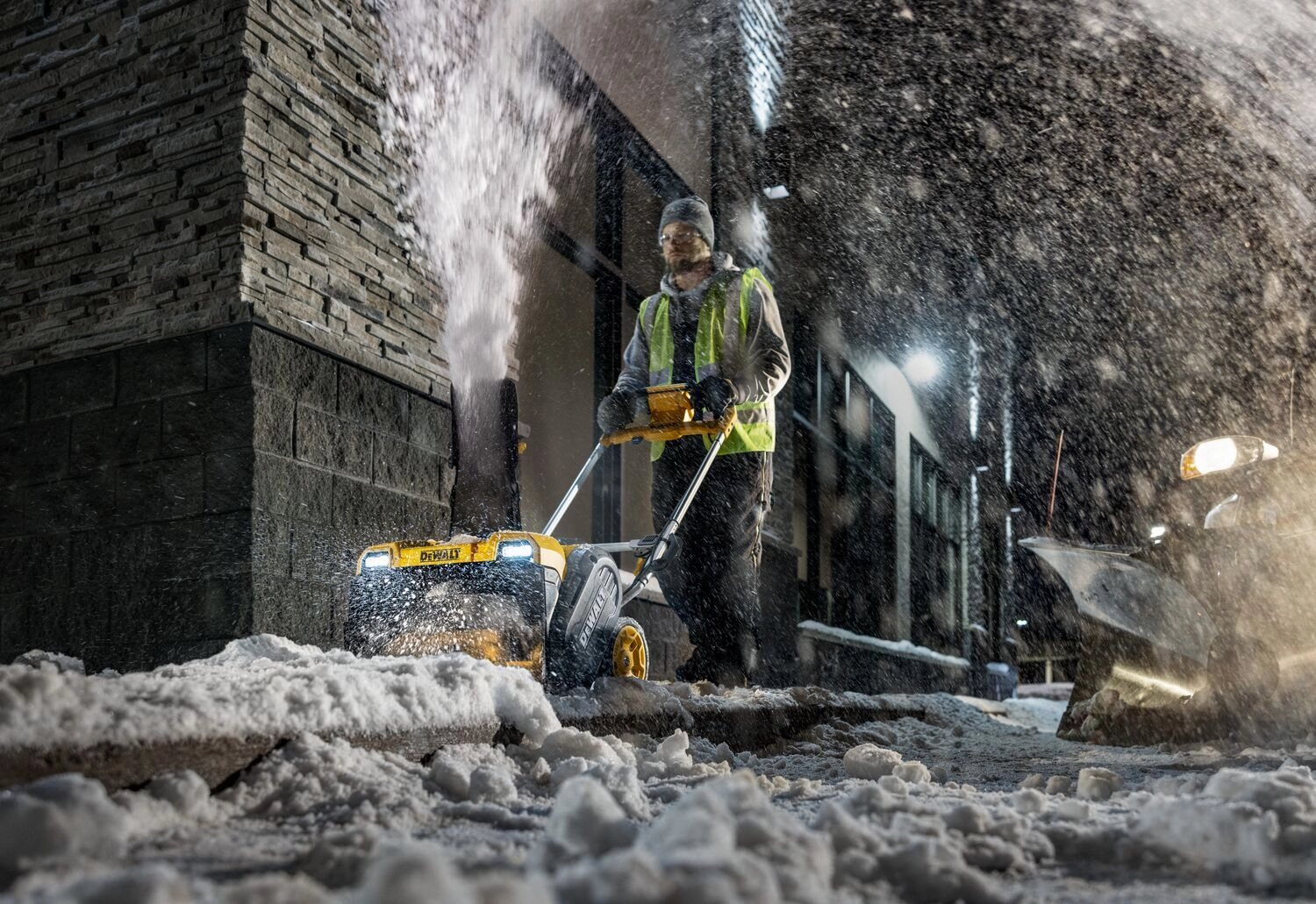 60V Max 21 in snow blower