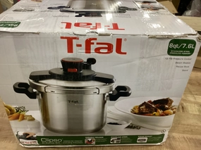 8qt Pressure Cooker With Ergonomic Handle