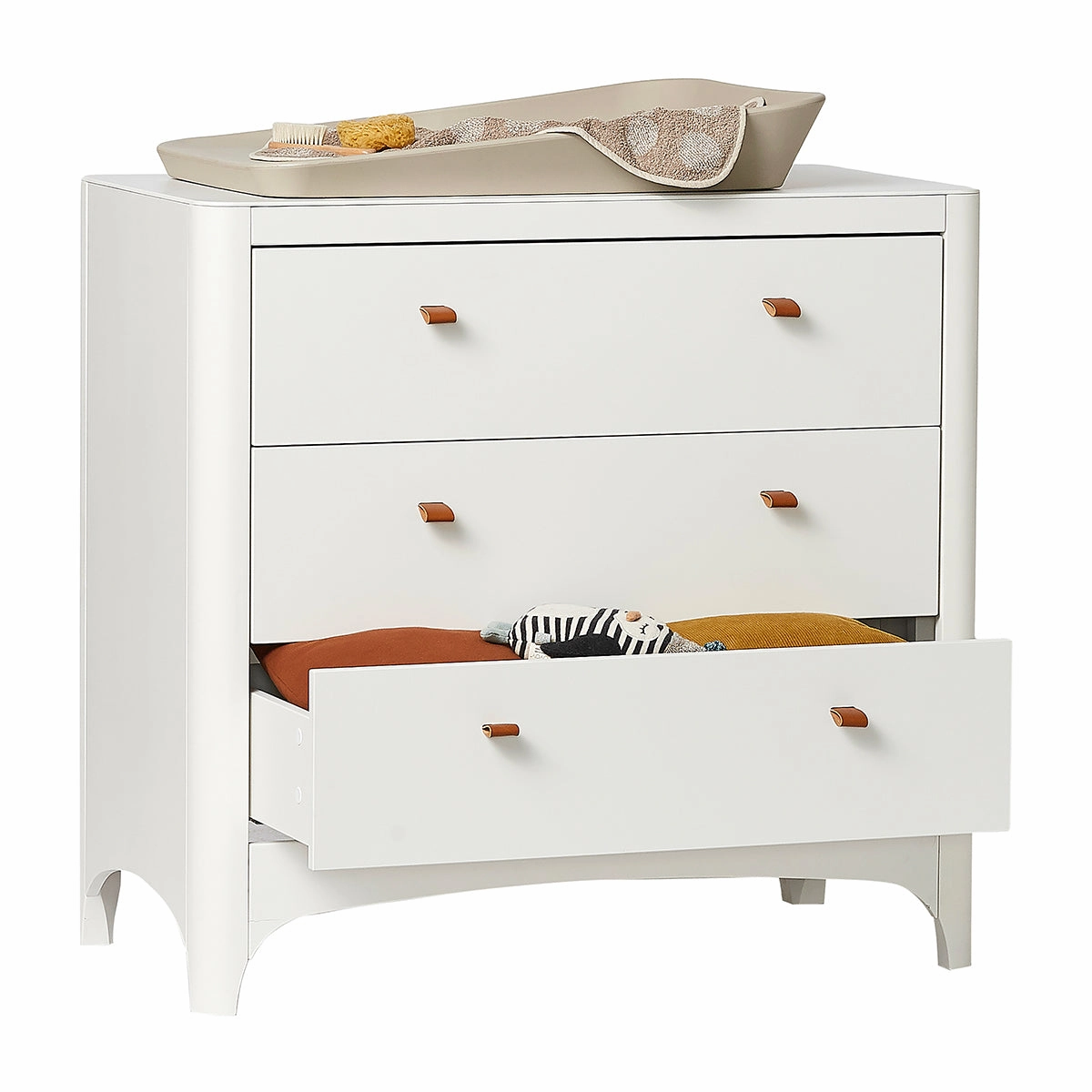 Leander Classic Dresser - White